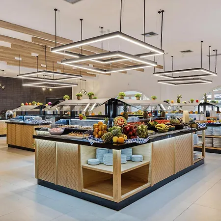 Hotel White Olive Marine Aquapark