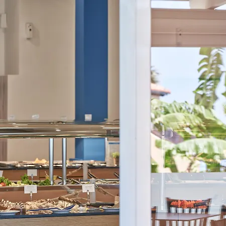 White Olive Marine Aquapark 4*