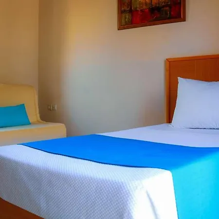 White Olive Marine Aquapark Hotel 4*