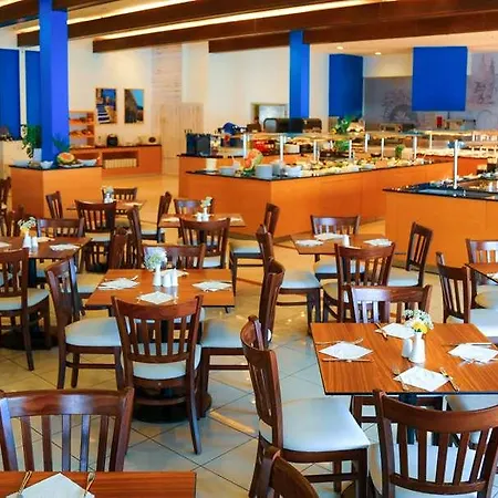 White Olive Marine Aquapark Hotel