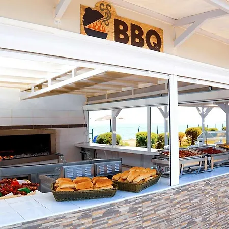 White Olive Marine Aquapark Hotel