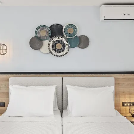 Hotel White Olive Marine Aquapark 4*