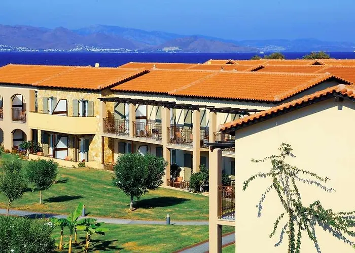 White Olive Marine Aquapark Tigaki