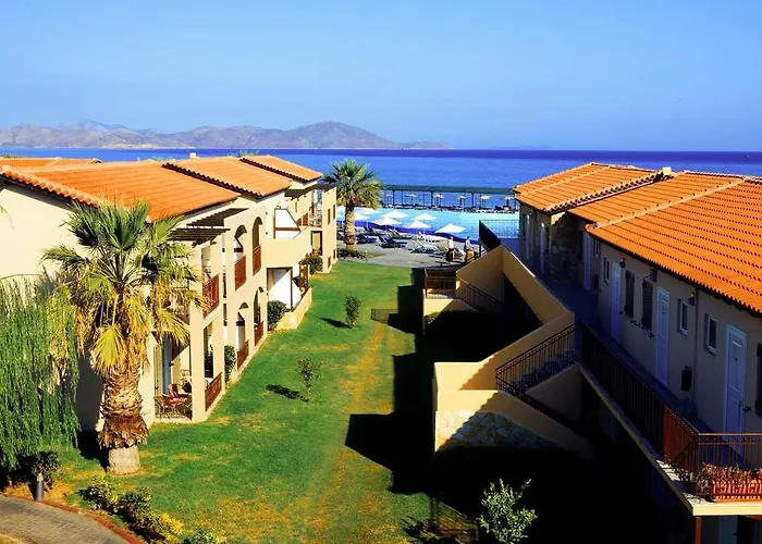 White Olive Marine Aquapark Hotel