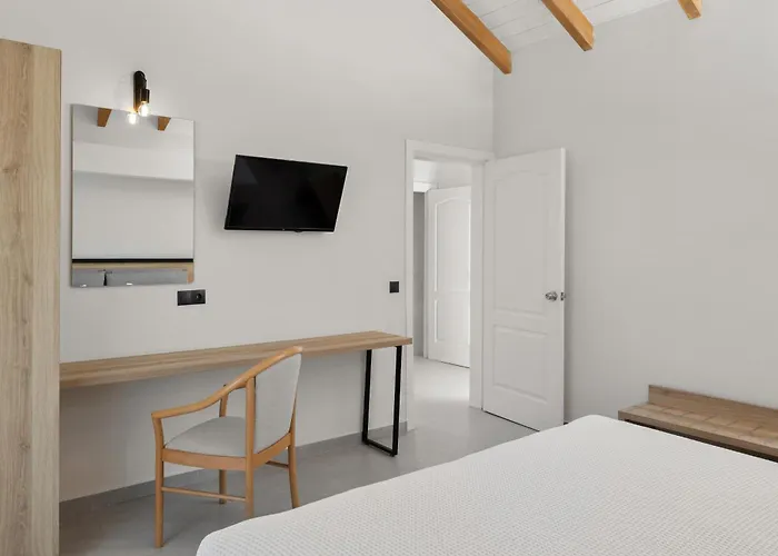 White Olive Marine Aquapark Hotel