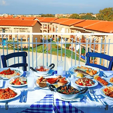 Отель White Olive Marine Aquapark