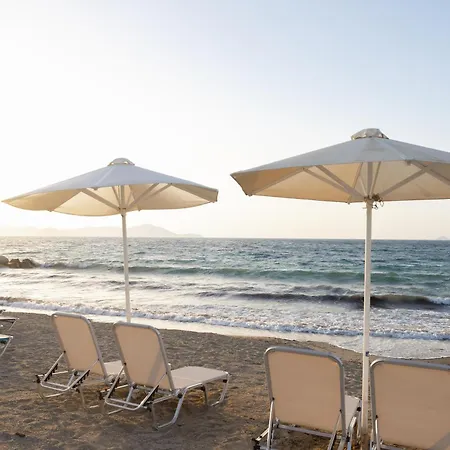 White Olive Marine Aquapark 酒店