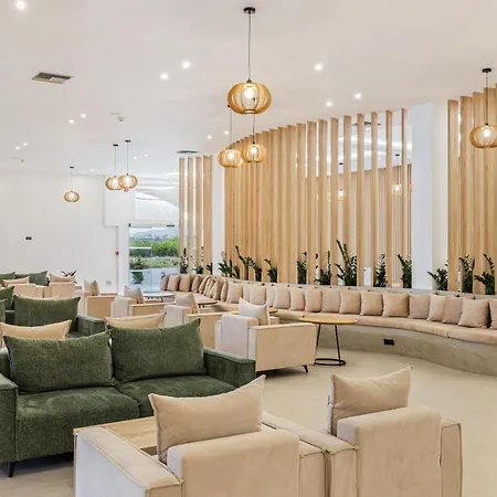 White Olive Marine Aquapark 酒店 4*