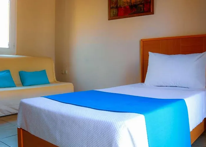 White Olive Marine Aquapark Hotel 4*
