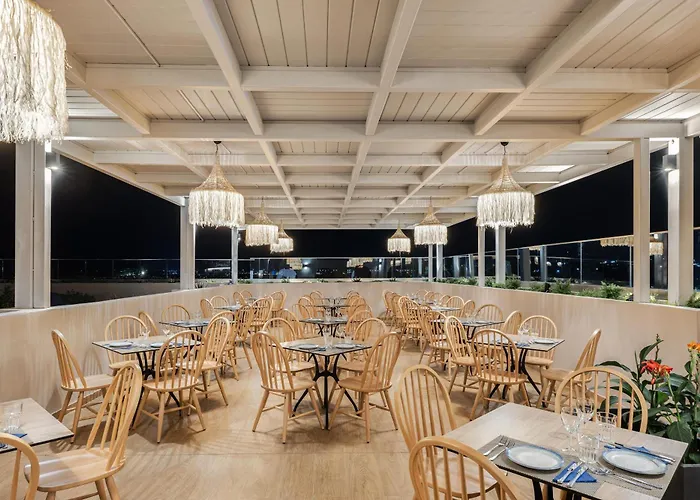 White Olive Marine Aquapark Тигаки